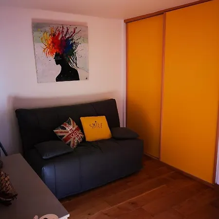 La Tropezienne, Duplex 73 M2, 100 M Du Port, Climatisation, Grande Terrasse