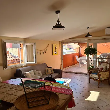 La Tropezienne, Duplex 73 M2, 100 M Du Port, Climatisation, Grande Terrasse *